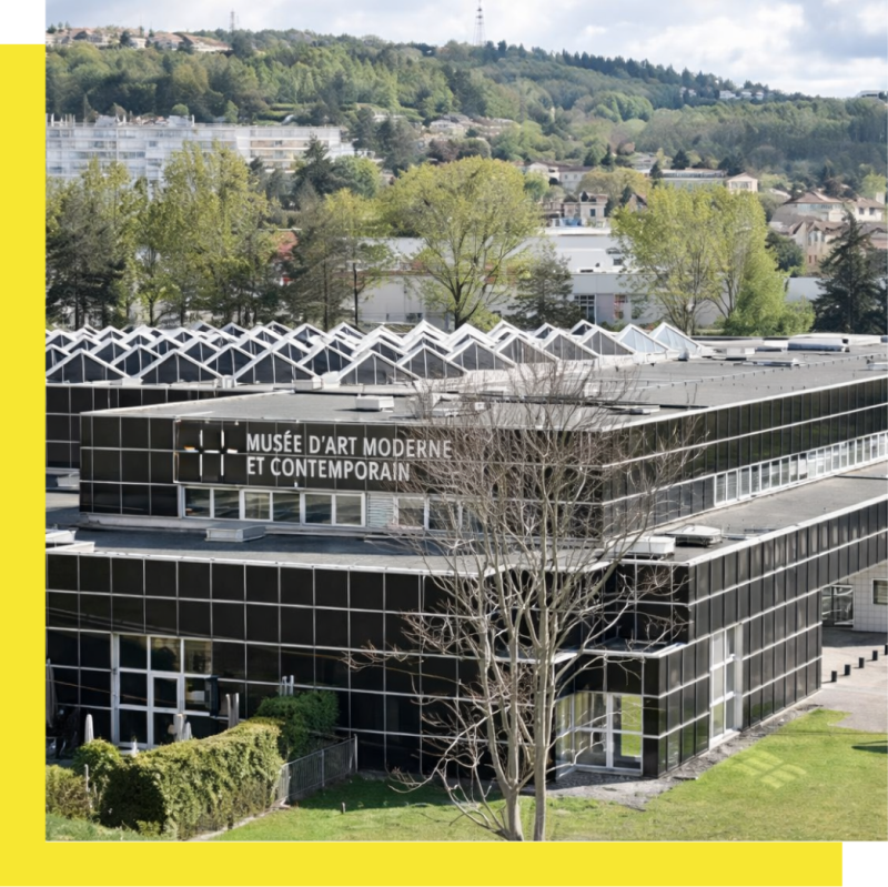 Le Café Du Musée - restaurant SAINT-PRIEST-EN-JAREZ